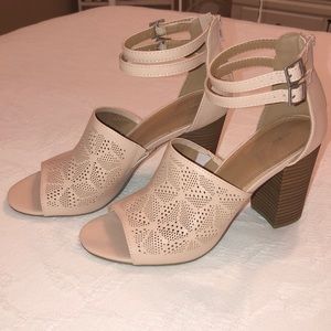 Maurices Blush pink heels